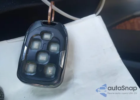 2017 Chevrolet Suburban Premier из США, поврежденный, VIN 1GNSCJKC8HR304933